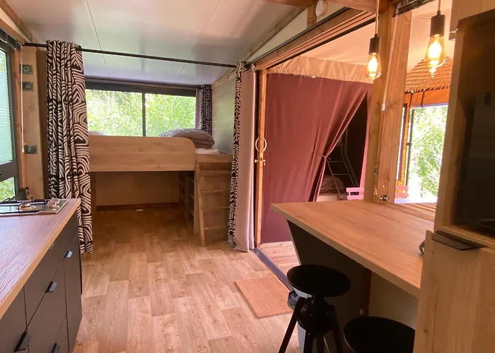 Camping Le Marais Sauvage *